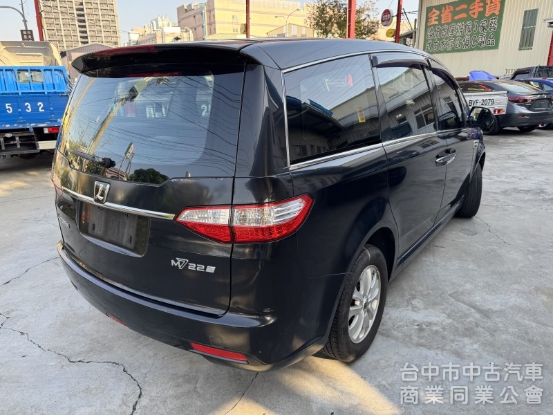 豪華7人座休旅車