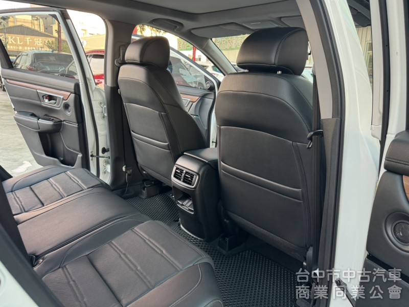鑫華富汽車 優質休旅車款