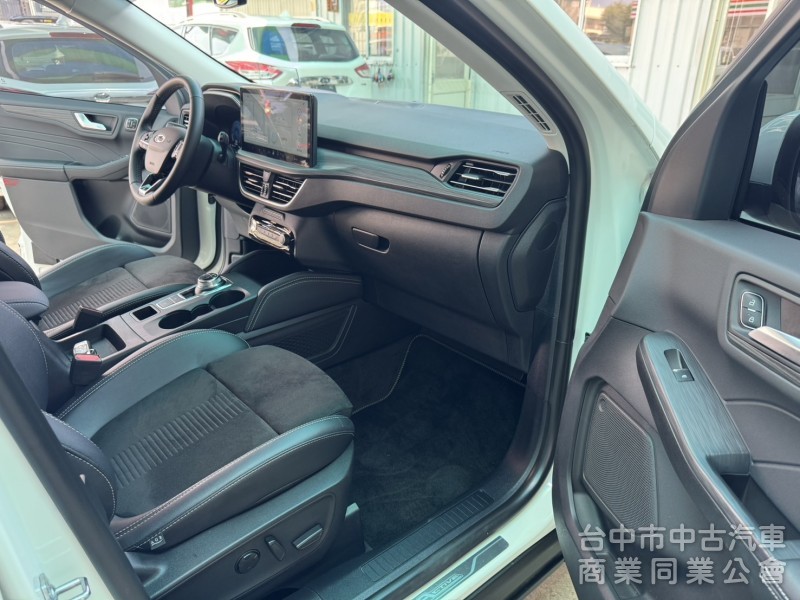 鑫華富汽車優質休旅車款
