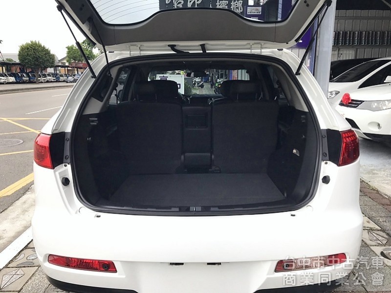2011款.一手車 里程跑少 保証實車實價 在店 SAA認証車 可全額貸
