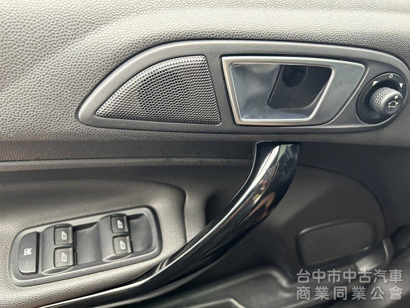  2016款. S版運動型 1.0渦輪 導航 倒車顯影 I-KEY 保証實車實價