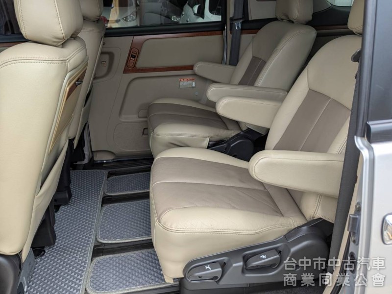 2008款.一手車.原版件.只跑94000公里.頂級豪華7人座.全新安卓機