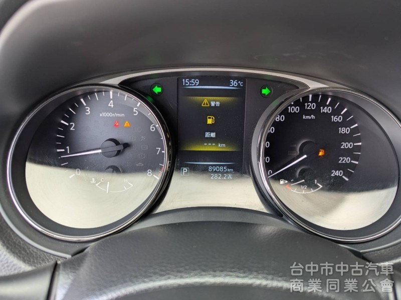 2016款一手車.認證車.只跑89000公里.頂級滿配