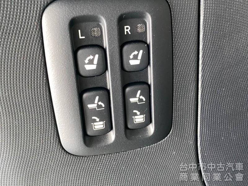 2019年 跑12萬km Toyota Previa 2.4cc 豪華版 頂級版