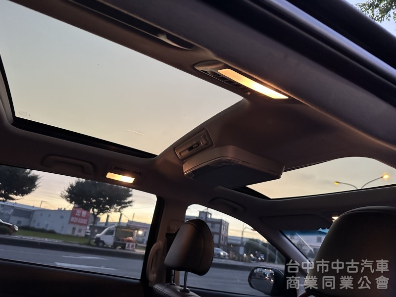2019年 跑12萬km Toyota Previa 2.4cc 豪華版 頂級版