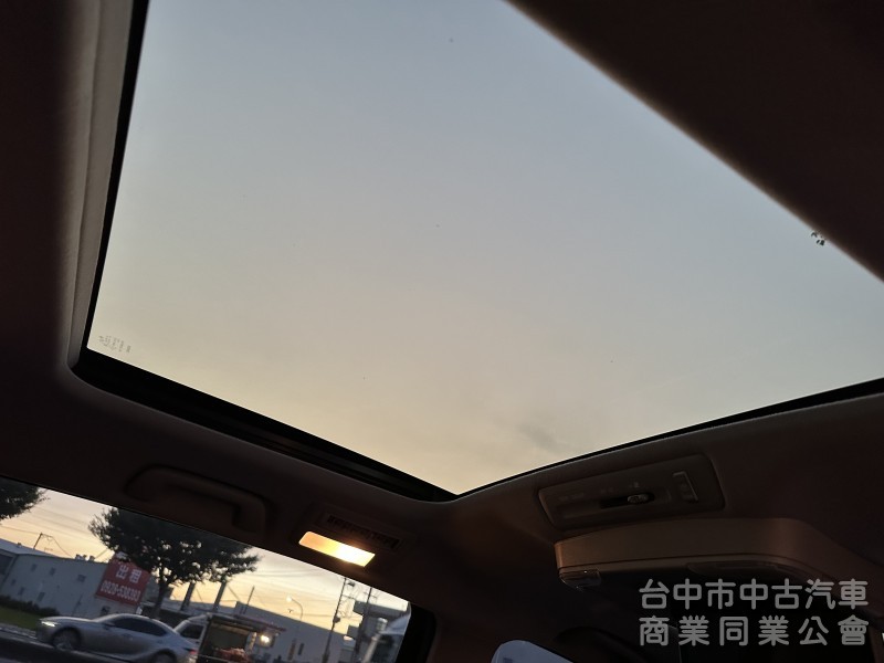 2019年 跑12萬km Toyota Previa 2.4cc 豪華版 頂級版