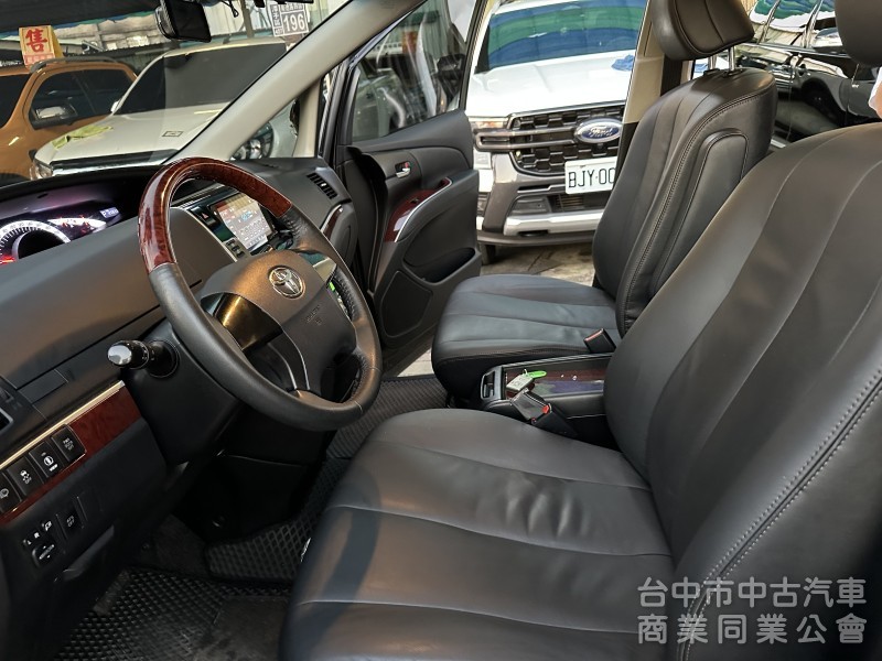 2019年 跑12萬km Toyota Previa 2.4cc 豪華版 頂級版