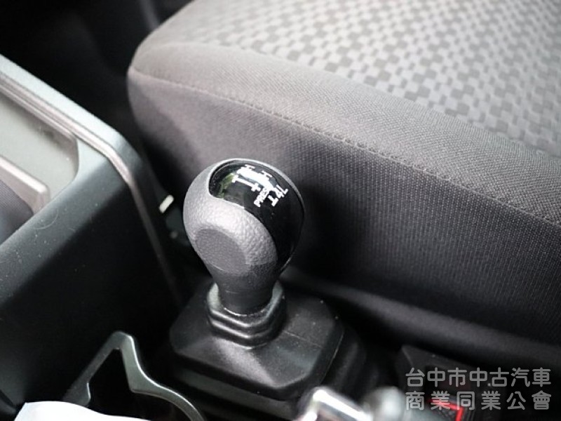 JImny 2024年 四輪傳動