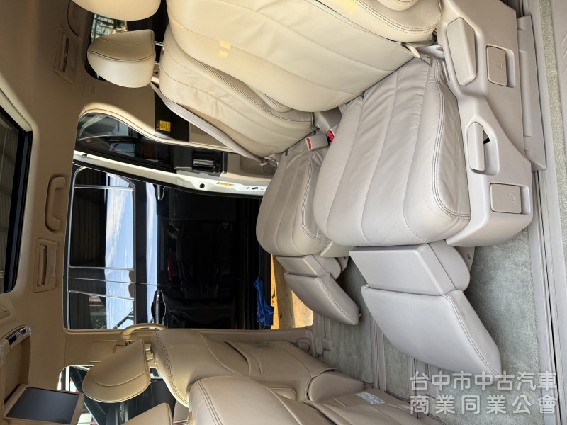 Previa 2.4cc 豪華版