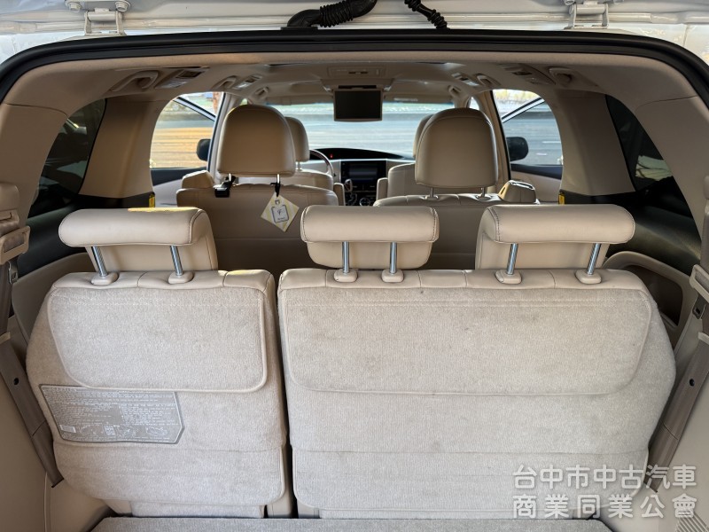 Previa 2.4cc 豪華版