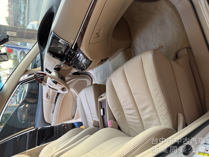 Previa 2.4cc 豪華版