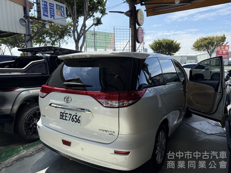 Previa 2.4cc 豪華版