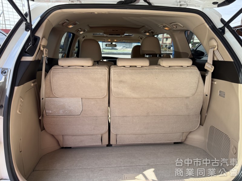 Previa 2.4cc 豪華版