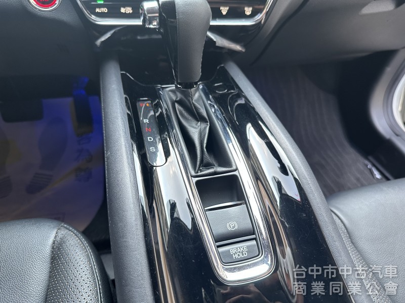 【 2019/11 出廠 Honda HR-V 1.8 S 】  2020車型 #跑七萬多公里  原廠保養 
