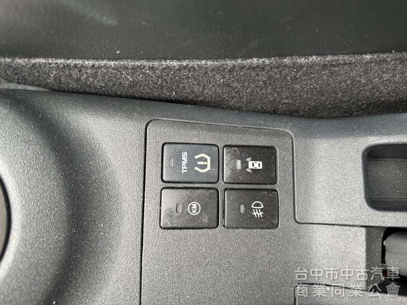 2012 TOYOTA YARIS E  1.5L #原鈑件 實跑15萬 原廠保養