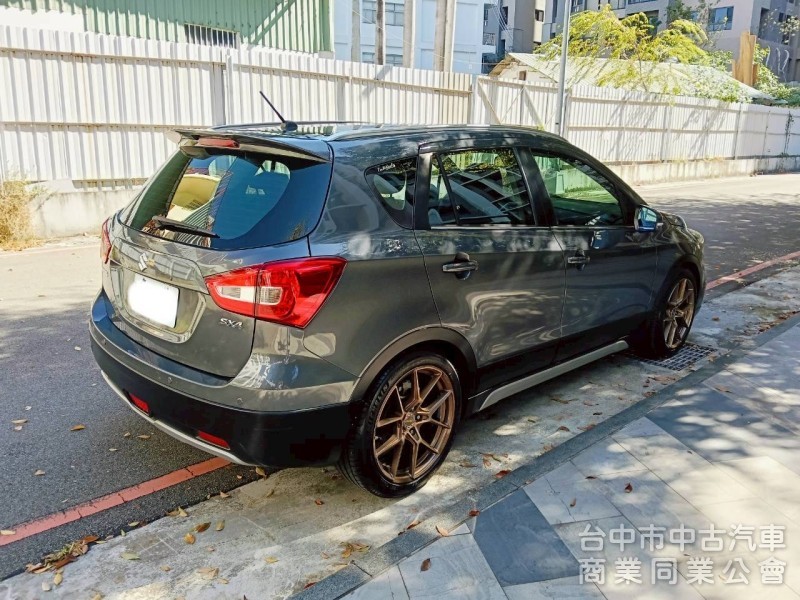 2019 Suzuki SX4 1.4T LED 頭燈 原廠保養