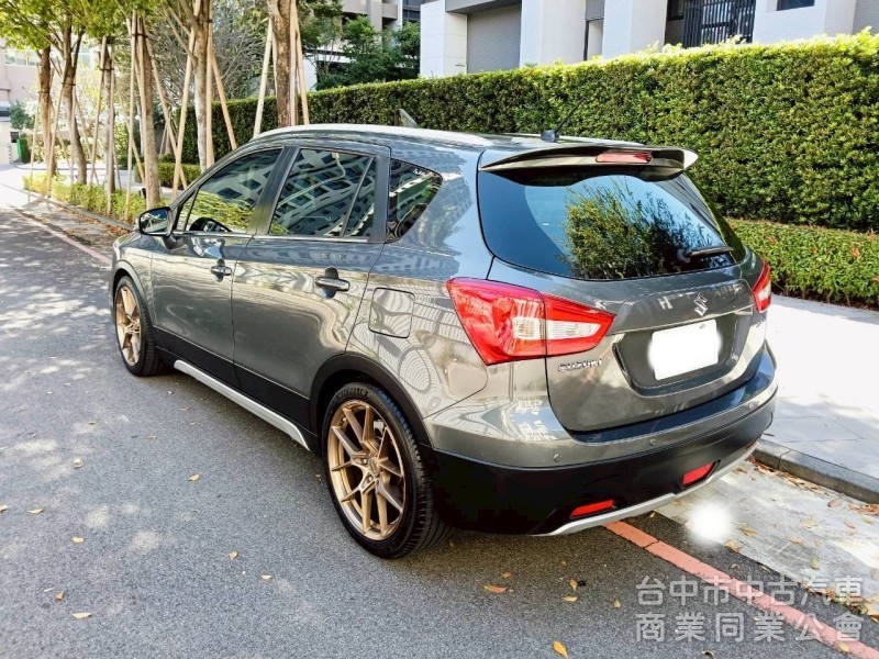 2019 Suzuki SX4 1.4T LED 頭燈 原廠保養
