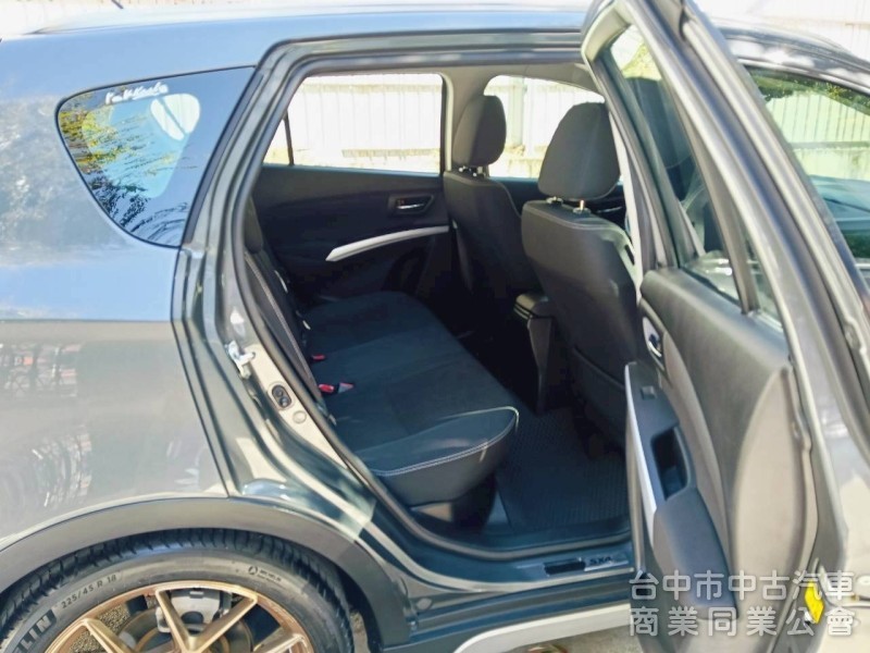 2019 Suzuki SX4 1.4T LED 頭燈 原廠保養