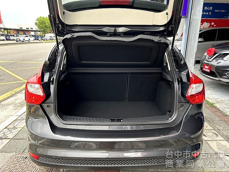 2013款.一手車原漆 I-KEY 保証實車實價 在店 認証車 可全額貸款
